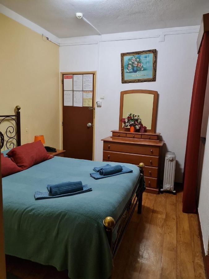 מלון ליסבון Pensao Residencial Flor Dos Cavaleiros מראה חיצוני תמונה