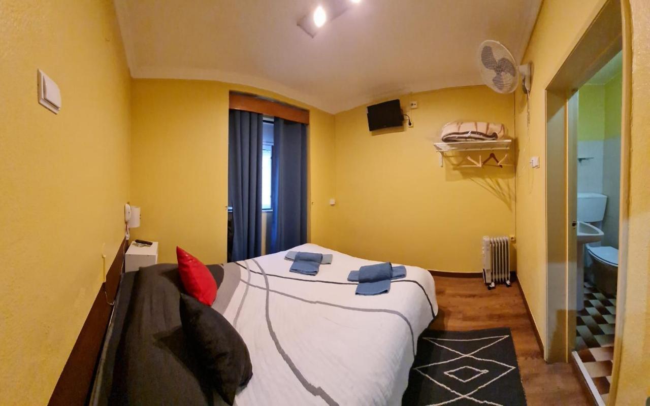 מלון ליסבון Pensao Residencial Flor Dos Cavaleiros מראה חיצוני תמונה