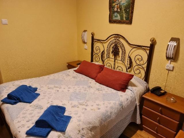 מלון ליסבון Pensao Residencial Flor Dos Cavaleiros מראה חיצוני תמונה