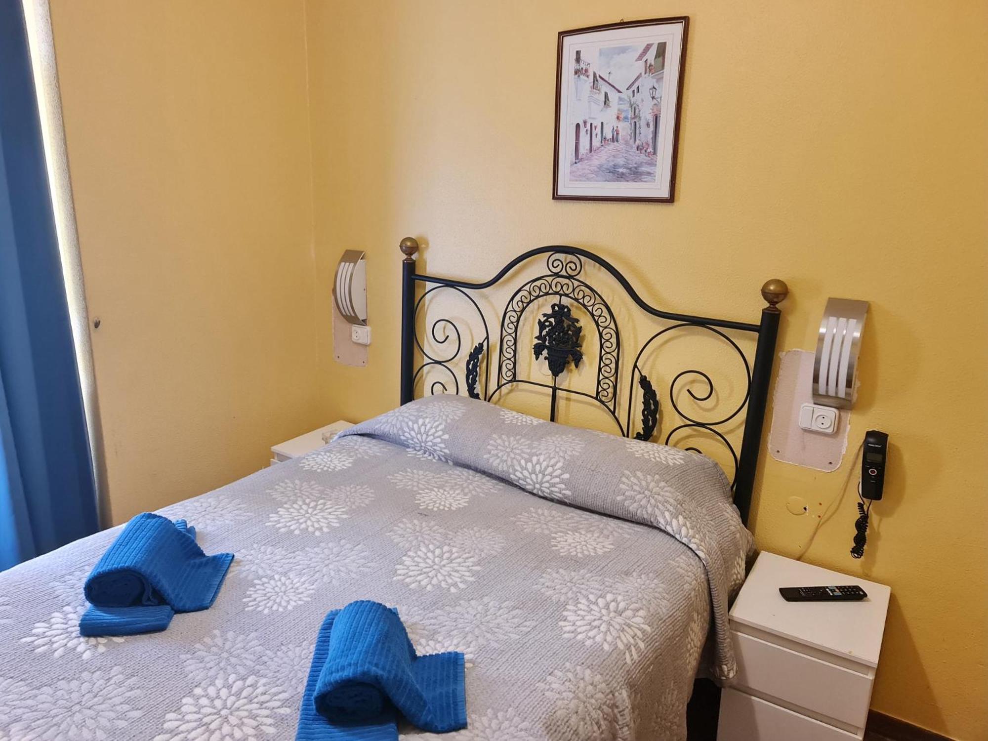מלון ליסבון Pensao Residencial Flor Dos Cavaleiros מראה חיצוני תמונה