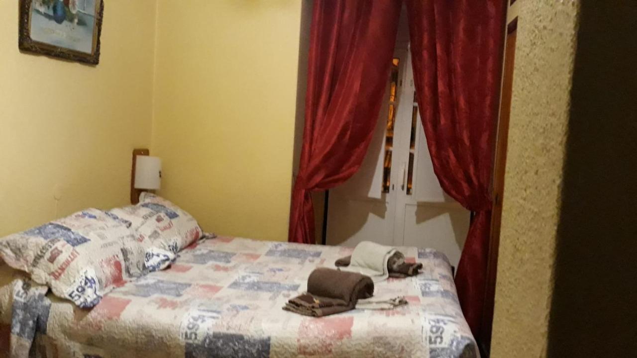 מלון ליסבון Pensao Residencial Flor Dos Cavaleiros מראה חיצוני תמונה